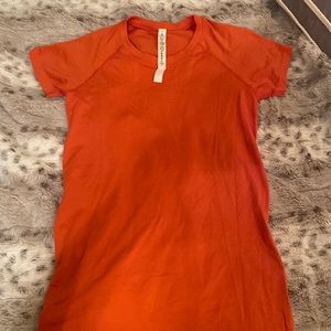 Lululemon swiftly short sleeve shirt size 4